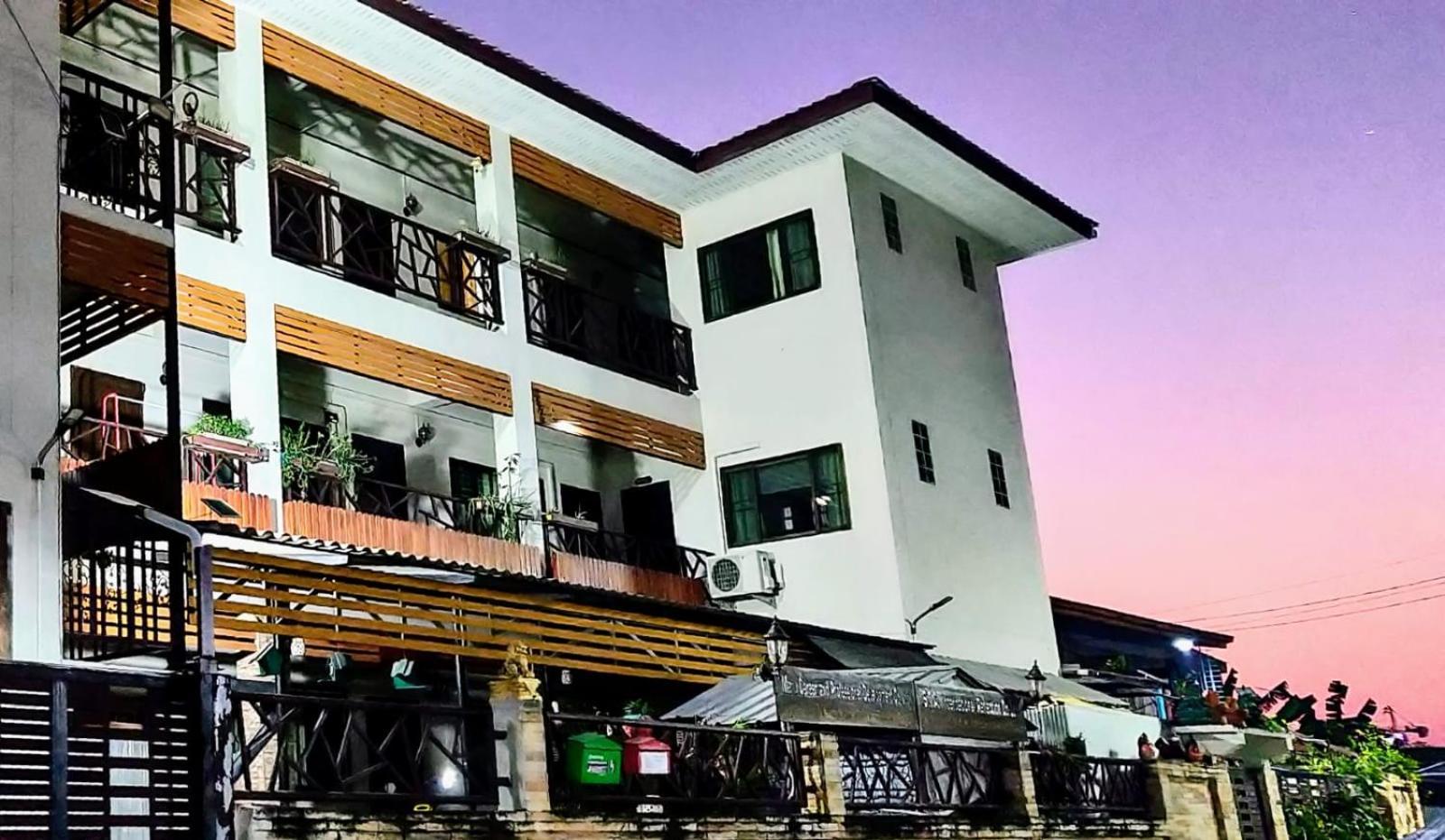 Manu V House Hotel Phra Nakhon Si Ayutthaya Exterior foto